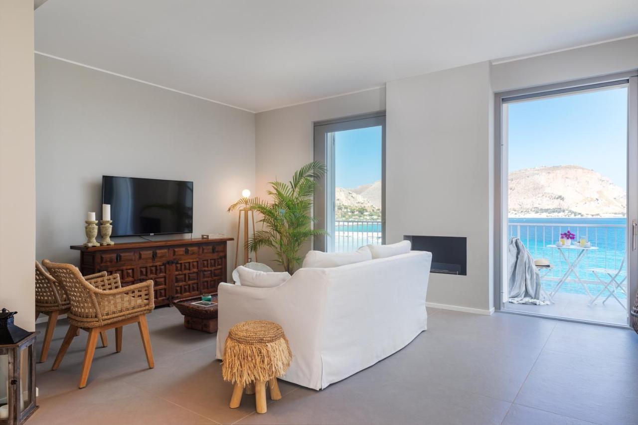 Nesos Suite By Domusicily Mondello Exterior photo