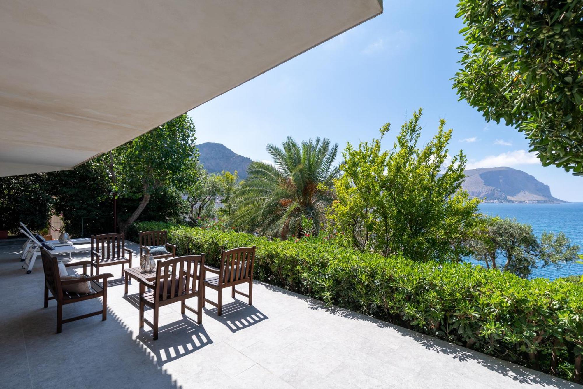 Nesos Suite By Domusicily Mondello Exterior photo