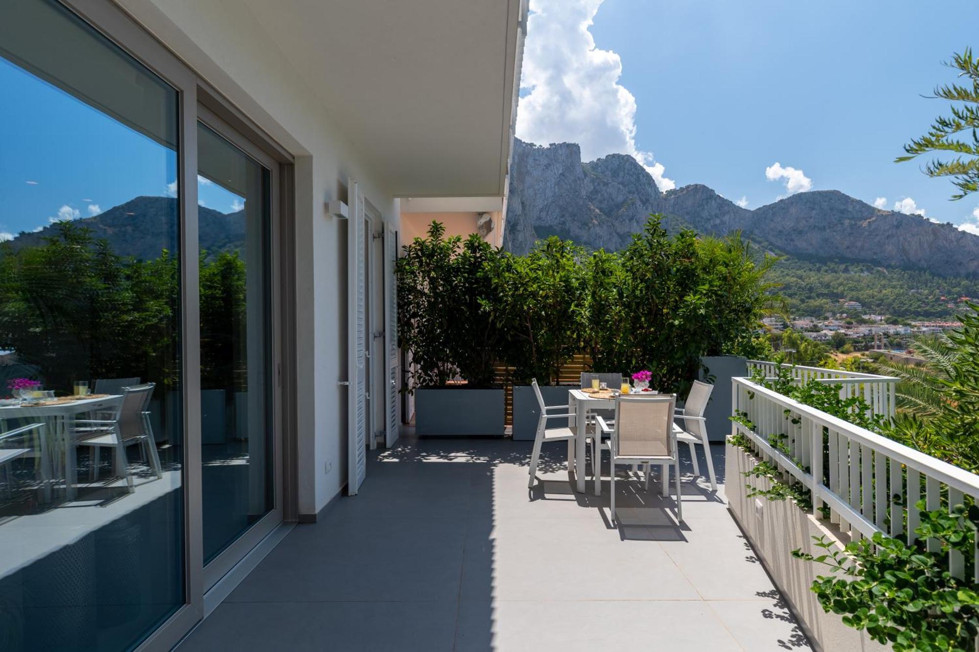 Nesos Suite By Domusicily Mondello Exterior photo